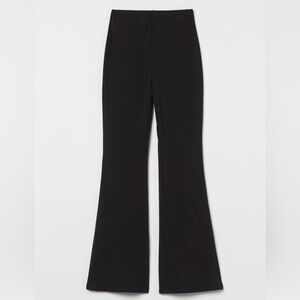 NWT H&M Black Flared Leggings. Size 3X